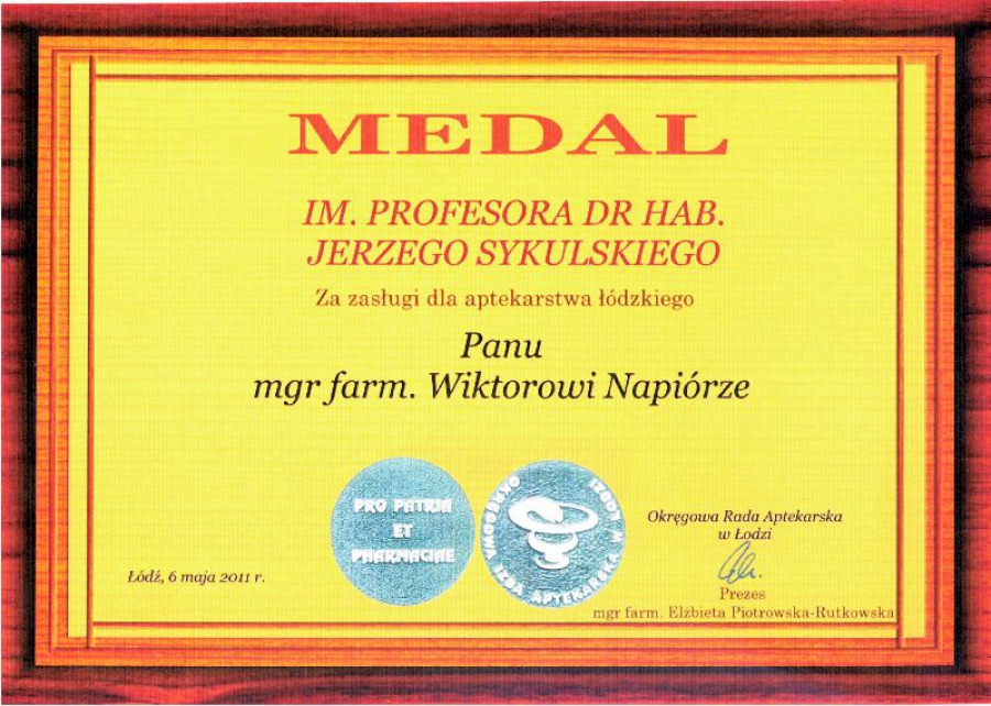 Prezes Zarządu HURTAP SA Wiktor Napióra uhonorowany Medalem Im. Profesora dr hab. Jerzego Sykulskiego (2011r.)